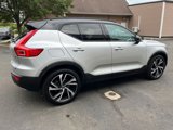 Used 2019 Volvo XC40 T5 R-Design image 5
