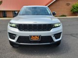 Used 2022 Jeep Grand Cherokee Laredo w/ Luxury Tech Group I image 5