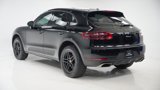 Certified 2018 Porsche Macan image 3