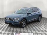 Used 2020 Volkswagen Tiguan SE w/ Panoramic Sunroof Package image 2
