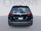 Used 2022 Volkswagen Tiguan SE w/ Panoramic Sunroof Package image 5