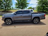 Used 2018 Toyota Tacoma TRD Sport image 4