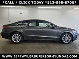 Used 2020 Ford Fusion SE image 2