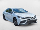 Used 2024 Toyota Camry SE image 2