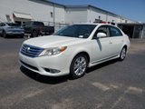 Used 2011 Toyota Avalon Limited image 2