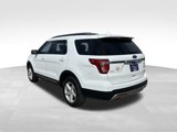 Used 2017 Ford Explorer XLT image 3