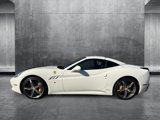 Used 2014 Ferrari California image 3
