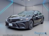 Used 2023 Toyota Camry SE image 3