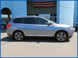 Used 2017 Nissan Pathfinder Platinum w/ Family Entertainment Package image 2