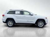 Used 2018 Jeep Grand Cherokee Laredo image 4