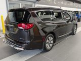 Certified 2018 Chrysler Pacifica Limited w/ Advanced Safetytec Group image 4