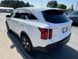 Used 2022 Kia Sorento LX image 5