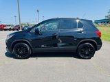 Used 2022 Chevrolet Trax LT w/ Midnight Edition image 4