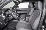 Used 2017 Toyota Tacoma 4x4 Double Cab image 2