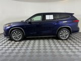 Used 2020 Toyota Highlander Platinum image 3