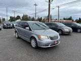 Used 2013 Chrysler Town & Country Touring image 5