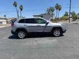 Used 2018 Jeep Cherokee Latitude Plus w/ Comfort/Convenience Group image 4