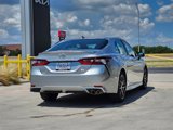 Used 2023 Toyota Camry SE image 4