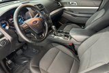 Used 2017 Ford Explorer XLT image 4