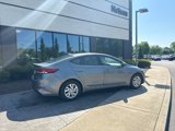 Used 2017 Hyundai Elantra SE image 3