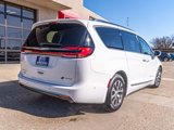 Used 2024 Chrysler Pacifica Pinnacle image 5