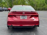 Used 2019 Toyota Avalon Limited image 5