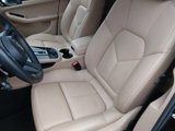 Certified 2023 Porsche Macan Turbo image 5