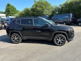 New 2025 Jeep Compass Limited image 2