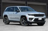 Used 2023 Jeep Grand Cherokee Altitude image 2