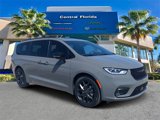 New 2025 Chrysler Pacifica Limited image 2