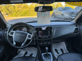 Used 2012 Chrysler 200 Limited image 3