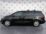Used 2017 Kia Sedona LX w/ LX Essentials Premium Package image 2