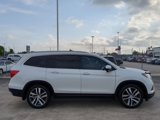 Used 2018 Honda Pilot Touring image 2