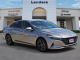 Used 2021 Hyundai Elantra SEL image 3