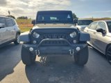 Used 2015 Jeep Wrangler Unlimited Rubicon w/ Connectivity Group image 2