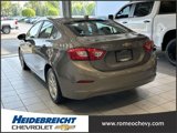 Used 2018 Chevrolet Cruze LT w/ Convenience Package image 4