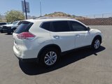 Used 2016 Nissan Rogue SV image 4