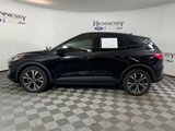 Used 2022 Ford Escape SE w/ SE Sport Appearance Package image 3