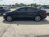Used 2017 Ford Fusion SE w/ Fusion SE Technology Package image 4