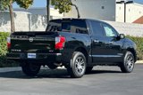 Used 2021 Nissan Titan SV image 4
