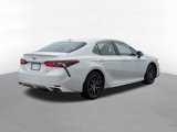 Used 2022 Toyota Camry SE image 3