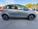 Used 2009 Toyota Yaris 4-Door Hatchback image 4