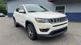 Used 2019 Jeep Compass Latitude image 3