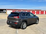 Used 2018 Jeep Cherokee Limited image 5