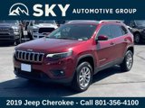 Used 2019 Jeep Cherokee Latitude Plus image 2