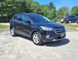 Used 2017 Ford Escape SE image 3