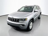 Used 2019 Jeep Grand Cherokee Laredo image 3