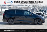 Used 2025 Chrysler Pacifica Premium image 4