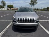 Used 2018 Jeep Cherokee Latitude image 3