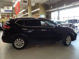 Used 2020 Nissan Rogue SV image 3